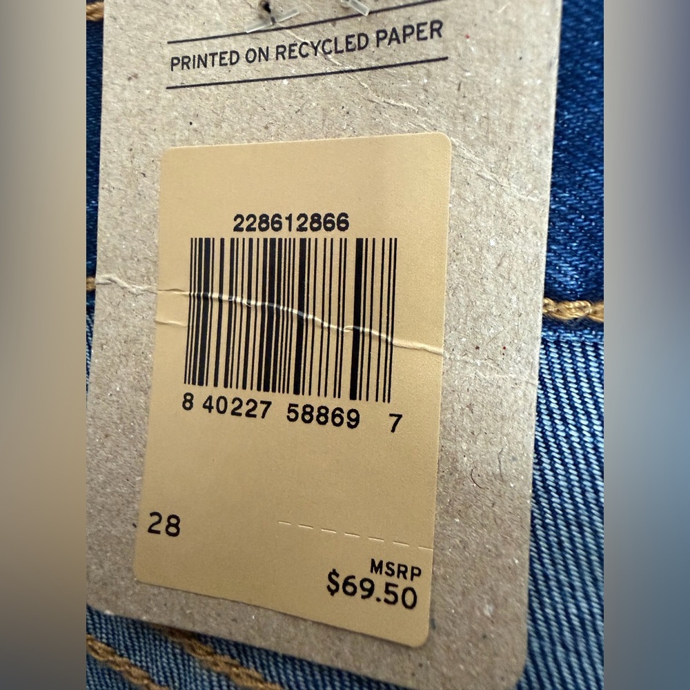 Levi's women’s high rise wedgie fit Jeans in Classic Blue size 28 new with tag - Picture 4 of 8